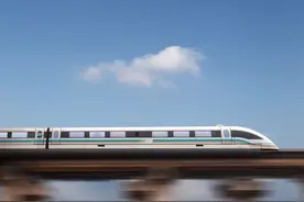 龙洞堡和贵阳东两个高铁站，纳入环城快铁运营范围图片