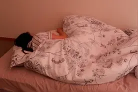 日本单身女性的一天，每天下班煮饭上床睡觉，对结婚没有任何打算图片