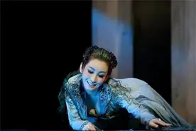 话剧《青蛇》｜不一样的女性际遇，一样的情欲迷途图片