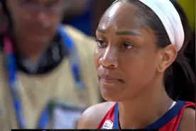 63-77！中国女篮惜败，女版詹姆斯成惊喜，4人0分，美国教练抢镜图片