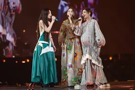S.H.E时隔四年再合体，带来温暖与感动的演唱会惊喜图片