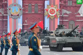 真兄弟！今年俄罗斯的胜利日大阅兵，只有一个外国元首欣然参加图片