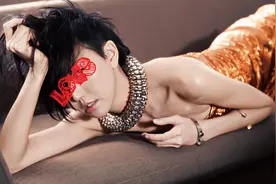 万小刀：“情歌天后”的恣意情事图片