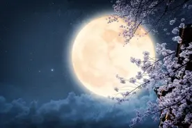 8首《春江花月夜》，张若虚的无与伦比，杨广的意境太美!图片