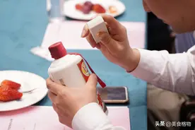 今天才知道，路边“收老酒”猫腻多，常见3种手段，老年人要注意图片