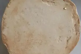 贾宝国一真一假说瓷器（X140-仿定窑人物雕塑）图片