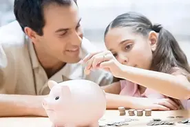 孩子问你要钱时，你是什么态度？或决定孩子未来发展和命运图片