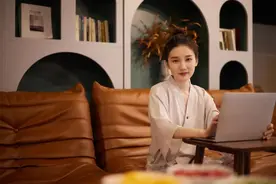 女人要给你戴绿帽子了，会有这三个预兆，全都出现，男人要小心了图片