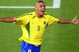 2002世界杯，罗纳尔多打进8球，能否称得上一己之力率队夺冠？图片