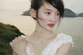 色厉内荏小姐姐VS软萌黏人小奶狗 小奶狗裹紧小被子好累哦 我要睡觉图片