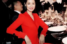 2008年奥运会，彩排摔断腿的26岁首席舞蹈家，后来她怎么样了？图片