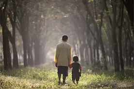 《说文解字》547课：细说“父”字，“父亲”意义的由来图片