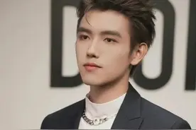 陈飞宇回应了！承认和站姐恋爱上床，称女方跟自己分手后才结婚图片