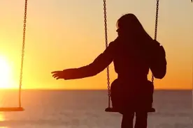 胡泳｜女人：看见自己，成为自己图片