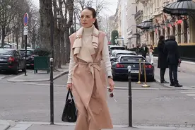 这个泰国华裔富婆好潇洒，爱马仕不离手，55岁保养年轻超会穿图片