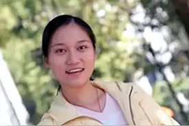 中国“牛气考生”林丽渊，语文忘写名字英语睡觉，她得了多少分？图片