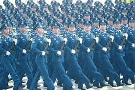 200万解放军够用吗？官方早就给出了答案图片