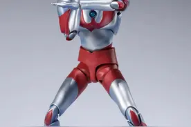 漫威奥特曼居然出玩具了图片