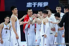 CBA联盟就剩俩球队了？5大媒体人点评全明星投票，哭笑不得图片