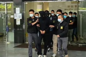 突发！警方刚刚通报：安以轩丈夫被捕！涉这个大案，紧急回应图片