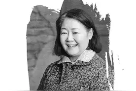 萨日娜：不改温暖形象 愿意再演妈妈图片