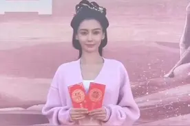 退出跑男！离开黄晓明之后，baby又回到了自己那个怪圈图片