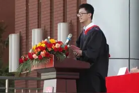 2023年首位高考状元诞生，总分726分语文作文曝光，老师不忍扣分图片