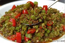 “豇豆炒肉末”这样做，鲜香微辣，超级下饭，大人小孩都抢着吃图片