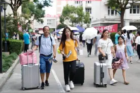 大学生的私下交易曝光，只顾眼前的生活，坑害的是自己的未来图片
