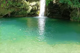 柳州市鱼峰区里水瀑布图片