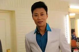 耿为华:娶小14岁女粉丝,离婚那天抱着女儿痛哭,如今女儿成他骄傲图片