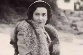 回看赌王四房太太：年轻时个个绝美，有人美梦破碎，有人成赢家图片