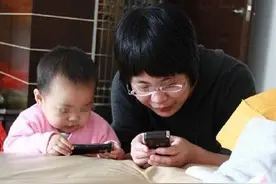 不让2岁以内的孩子看各种屏幕？并非夸张，是不想娃受到这些伤害图片