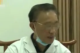 78岁老中医给42万，求婚40岁女子，女子：傻老头，我带老公收彩礼图片