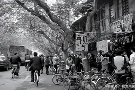 九十年代的苏州，一个女人的风流，热闹了一条弄堂，人性的展示图片