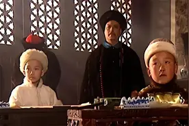 冰释前嫌：康熙看望50岁大哥，康熙离开，哥哥对儿子：我心愿已了图片