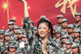 大学生参军入伍，两年退伍可以拿到多少“补贴”？有意者提前知晓图片