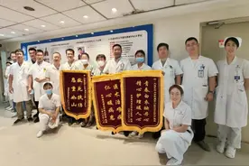 女儿生日当天 母亲“跨血型”捐肾救女——大医二院完成大连市首例ABO血型不相容亲体肾移植图片