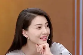 郭德纲的“陪睡之恩”，癌症患者下跪感谢，无数人睡觉的福音图片