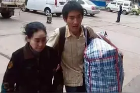 13年前，背母上学的孝子刘秀祥，拒绝了55万年薪，如今怎么样了？图片