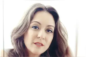 何家文：赌王最争气孙女，父母早亡无缘家产，靠自己也能身家过亿图片