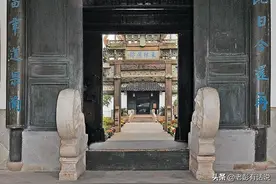 王小东说明朝的灭亡是"老朱家"的基因不行,不能甩锅给东林党图片