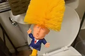 高官群聊泄密暴露美国命门，你敢信美国文盲率近60%，本科率仅35%图片