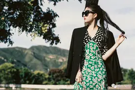 《去有风的地方》：刘亦菲的“天仙”穿搭，太美了吧图片