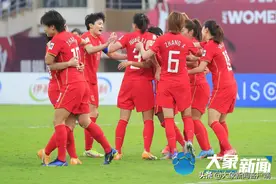 中国女足亚洲杯第9冠！河南妞王珊珊获本届亚洲杯MVP，父亲为她骄傲图片