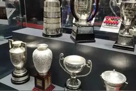 世界乒乓球锦标赛七项冠军奖杯图片