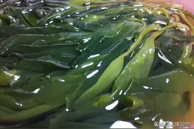 买海带时，选褐色的还是绿色的？牢记“5不买”，海带优质又新鲜图片