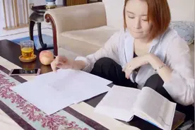 宝爸姓“尿”，妈妈执意要娃“随母姓”，奶奶机智地取了个好名字图片