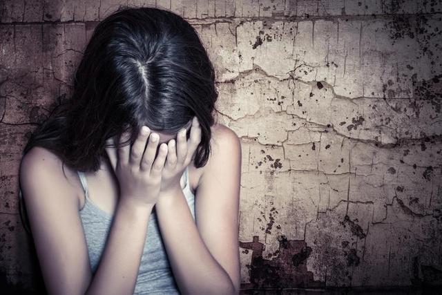 四川一女子被公公强奸6年，丈夫怒问：你为什么不反抗、不报警