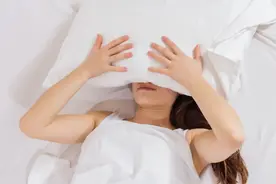 不是迷信！大病来临前，可能会通过梦来提醒你图片